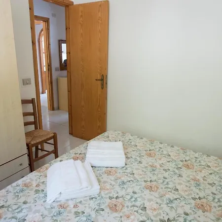 Sea Front 4 Beds With Balcony 250 Meters From The Apartment Case San Marco
